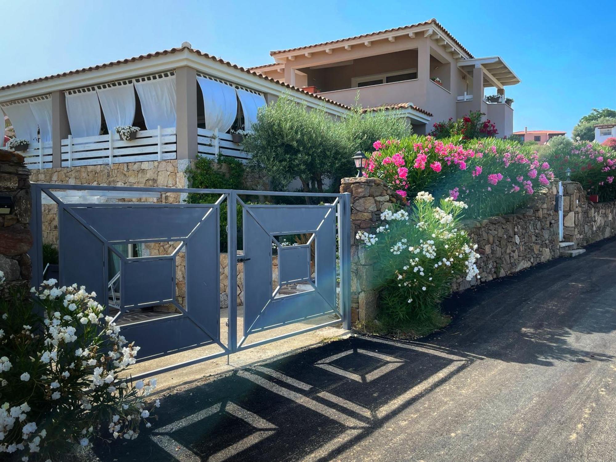 La Pecora Nera B&B Будони Екстериор снимка