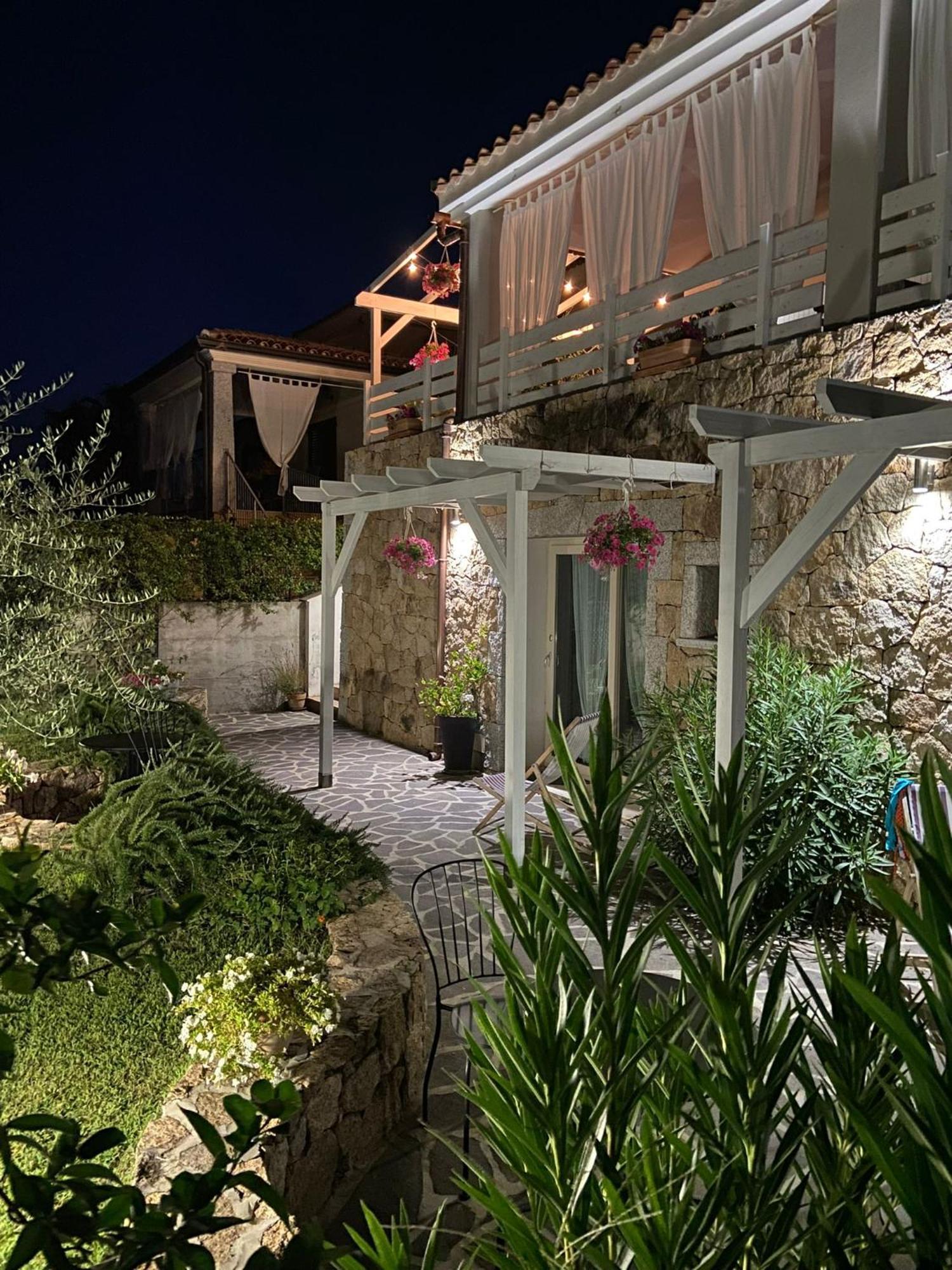 La Pecora Nera B&B Будони Екстериор снимка
